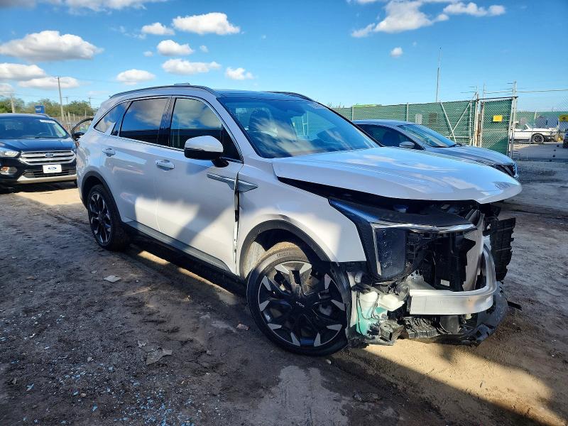 Photo 4 from auction – 2025 KIA SORENTO with VIN 5XYRH4JFXSG403121