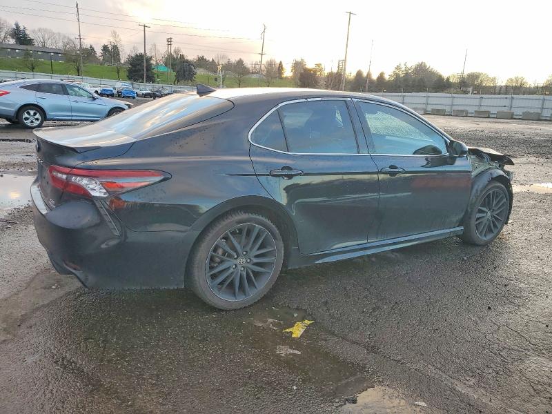 Photo 3 from auction – 2021 TOYOTA CAMRY with VIN 4T1K31AK2MU031184