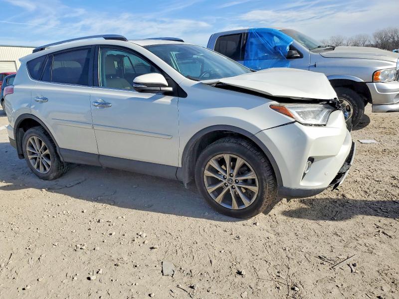 Photo 4 from auction – 2016 TOYOTA RAV4 LIMIT with VIN 2T3DFREV4GW496693