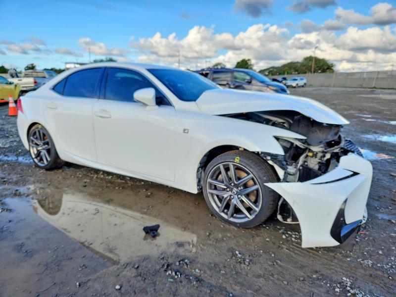 Photo 4 from auction – 2018 LEXUS IS 350 with VIN JTHBZ1D2XJ5032974
