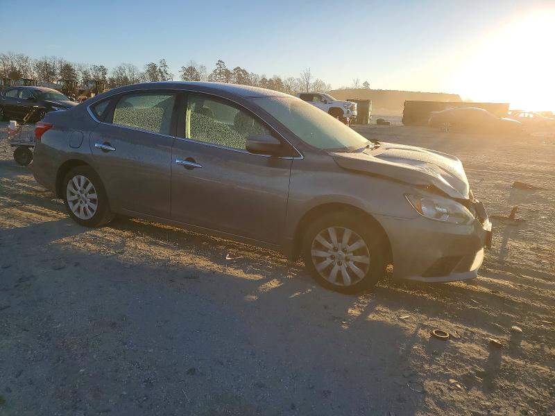 Photo 4 from auction – 2017 NISSAN SENTRA S with VIN 3N1AB7AP7HY394510