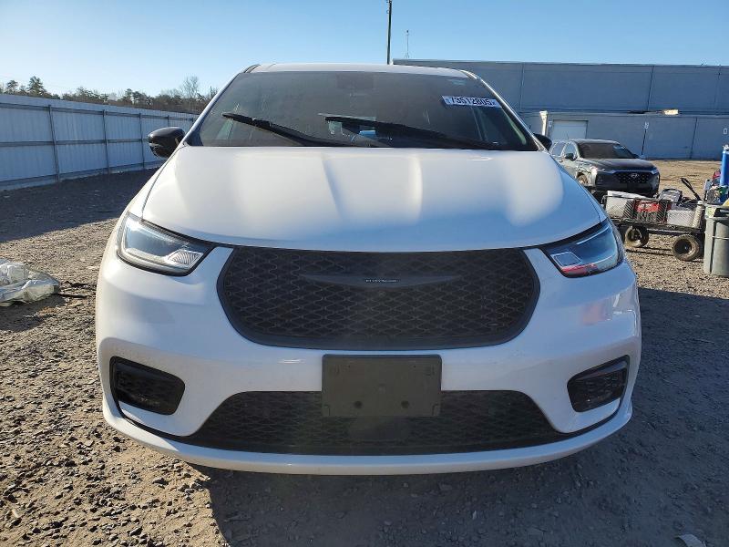 Photo 5 from auction – 2024 CHRYSLER PACIFICA with VIN 2C4RC1S76RR137851
