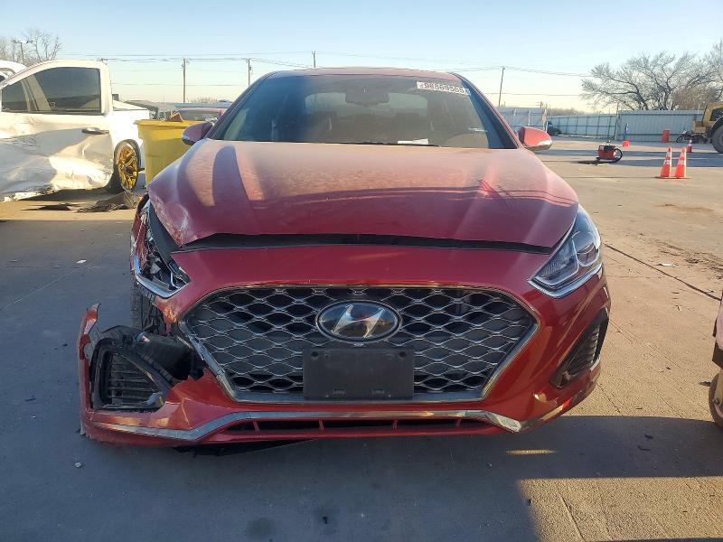 Photo 5 from auction – 2019 HYUNDAI SONATA with VIN 5NPE34AF1KH795802