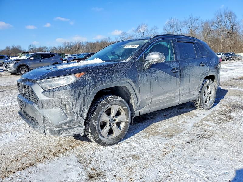 TOYOTA RAV4 XLE 2019 with VIN 2T3P1RFV1KC044639 - Photo from auction