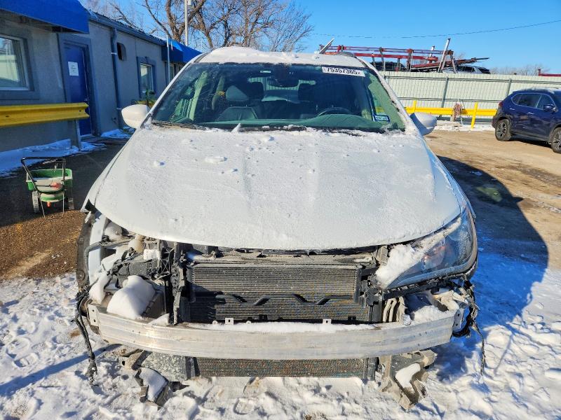 Photo 5 from auction – 2018 CHRYSLER PACIFICA T with VIN 2C4RC1BG9JR214099