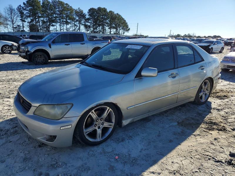 LEXUS IS 300 2002 with VIN JTHBD192920047567 - Photo from auction