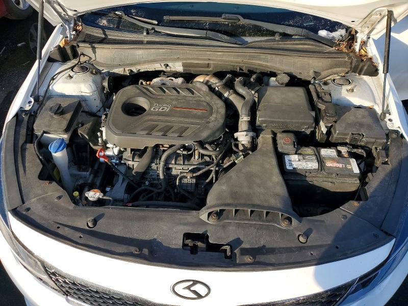 Photo 11 from auction – 2016 KIA OPTIMA SXL with VIN 5XXGV4L26GG020329