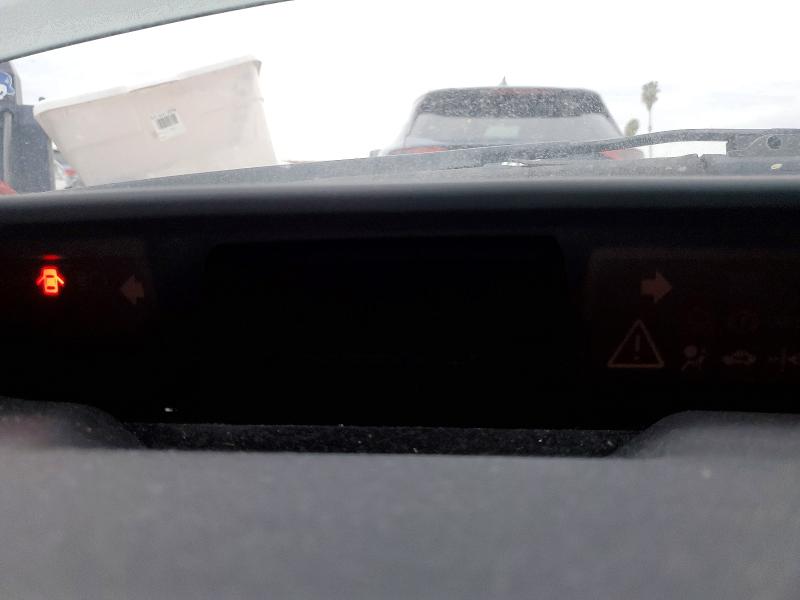 Photo 9 from auction – 2005 TOYOTA PRIUS with VIN JTDKB20U253058182
