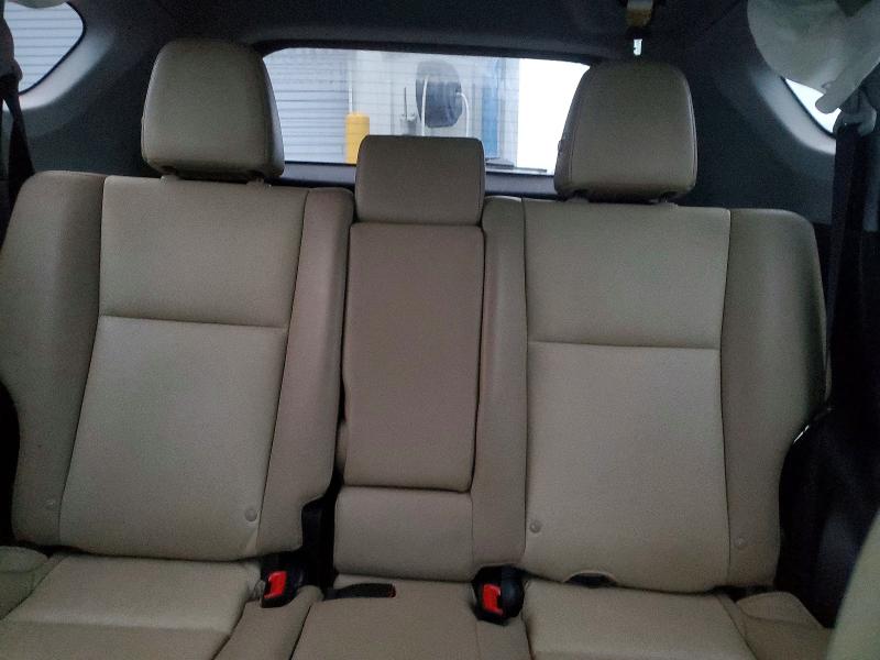 Photo 10 from auction – 2014 TOYOTA RAV4 LIMIT with VIN 2T3DFREV3EW150583