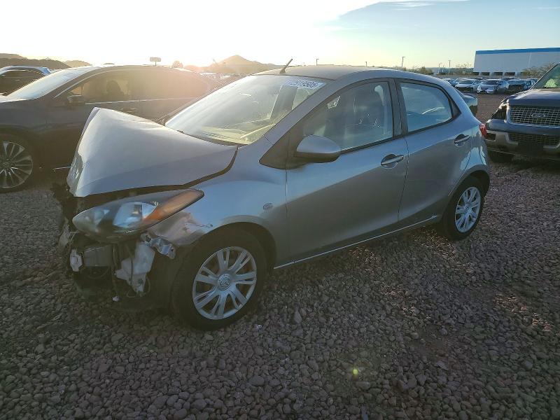 MAZDA MAZDA2 2012 with VIN JM1DE1KY1C0145421 - Photo from auction