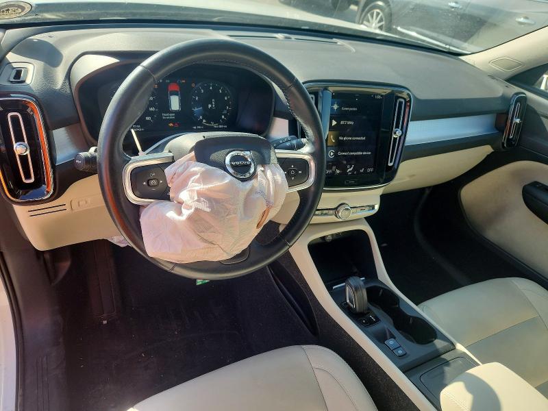 Photo 8 from auction – 2021 VOLVO XC40 with VIN YV4162UK7M2452304