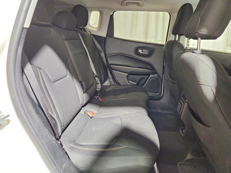 Photo 11 from auction – 2018 JEEP COMPASS SP with VIN 3C4NJDAB9JT419043