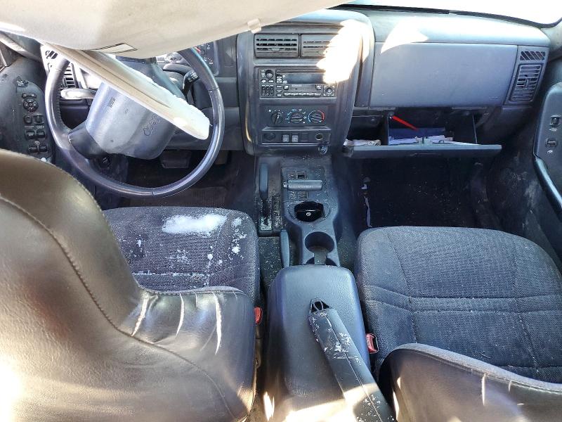 Photo 8 from auction – 2001 JEEP CHEROKEE S with VIN 1J4FF48S61L613482