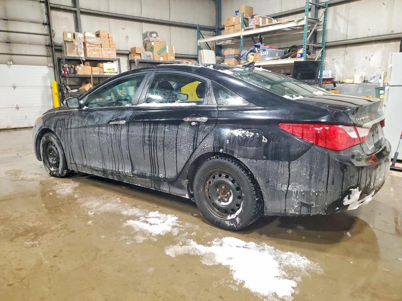 Photo 2 from auction – 2011 HYUNDAI SONATA with VIN 5NPEC4AC6BH151878