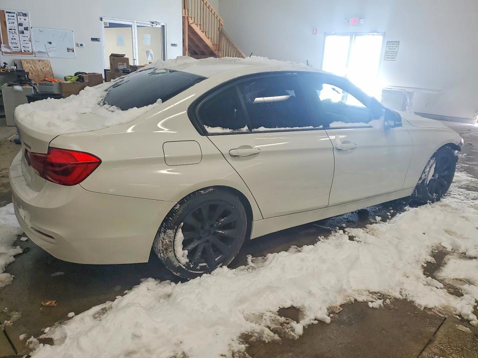 Photo 3 from auction – 2016 BMW 320 with VIN WBA8A9C57GK619198
