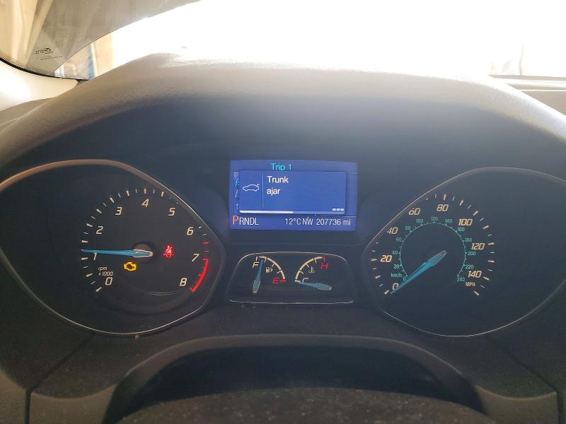 Foto 9 de la subasta – 2013 FORD FOCUS SE con VIN 1FADP3F22DL111912