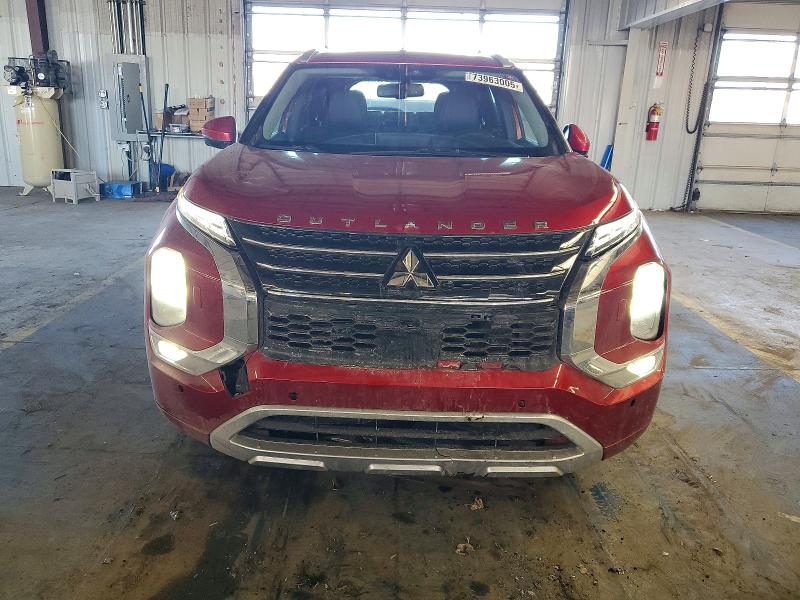 Photo 5 from auction – 2023 MITSUBISHI OUTLANDER with VIN JA4J4VA86PZ038147
