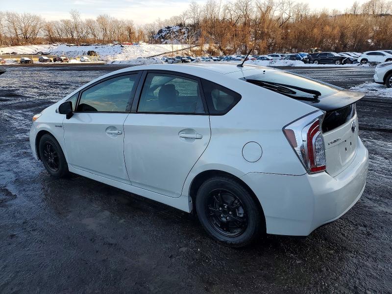 Photo 2 from auction – 2015 TOYOTA PRIUS with VIN JTDKN3DU6F0416796
