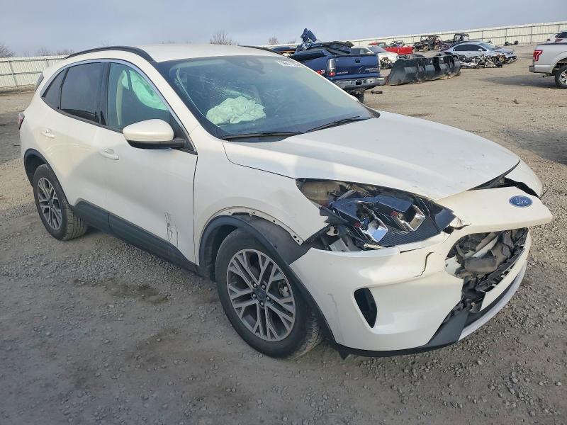 Photo 4 from auction – 2020 FORD ESCAPE with VIN 1FMCU9H62LUA51183