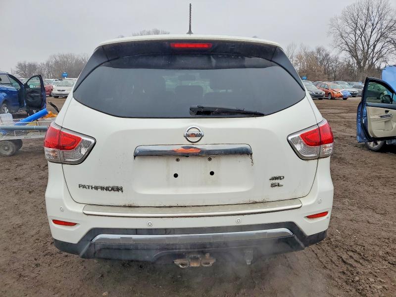 Photo 6 from auction – 2014 NISSAN PATHFINDER with VIN 5N1AR2MM8EC616310