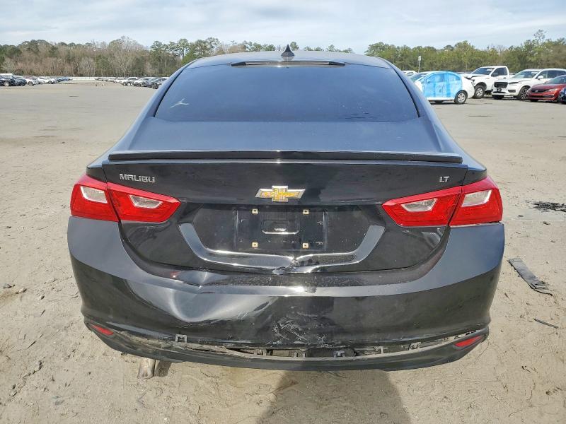 Photo 6 from auction – 2018 CHEVROLET MALIBU with VIN 1G1ZD5ST7JF203569