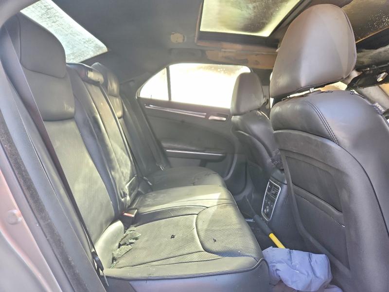 Photo 10 from auction – 2014 CHRYSLER 300C with VIN 2C3CCAKG5EH240155