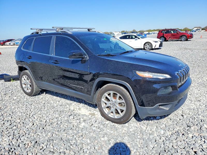 Photo 4 from auction – 2017 JEEP CHEROKEE L with VIN 1C4PJLCBXHW607008