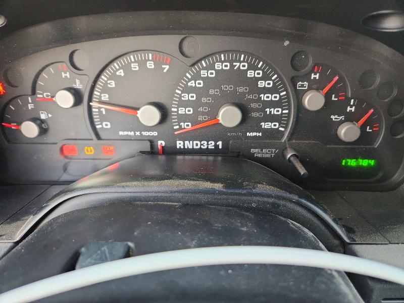 Zdjęcie 9 z aukcji – 2004 FORD EXPLORER X z VIN 1FMZU72K14UB98195