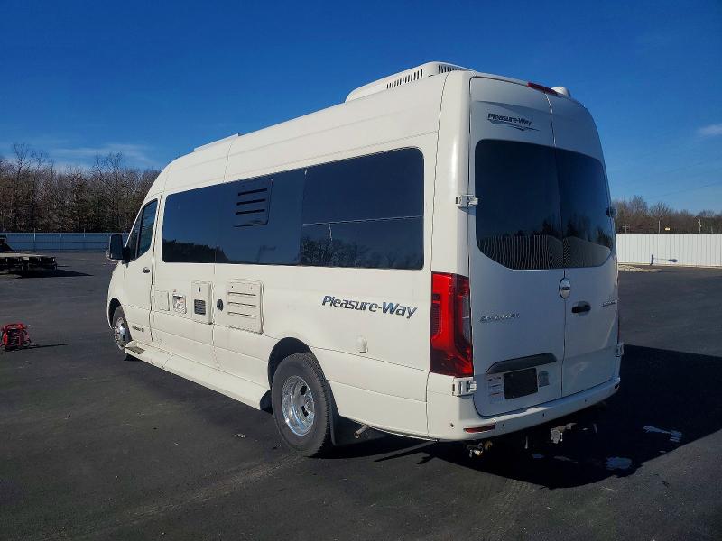 Photo 3 from auction – 2019 FREIGHTLINER SPRINTER 2 with VIN WDRPF0CD4KT008051
