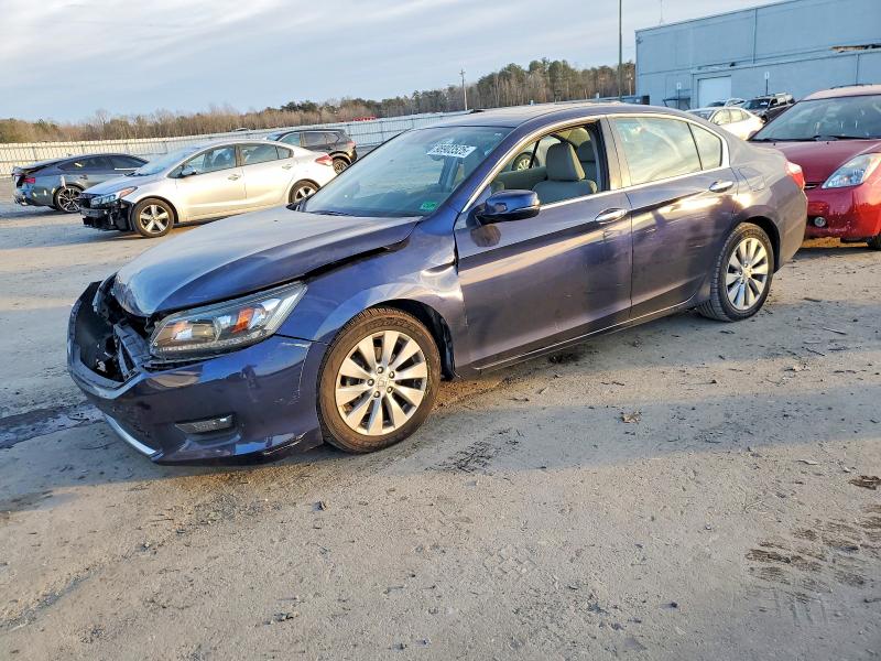 Photo 1 from auction – 2015 HONDA ACCORD with VIN 1HGCR2F83FA155951