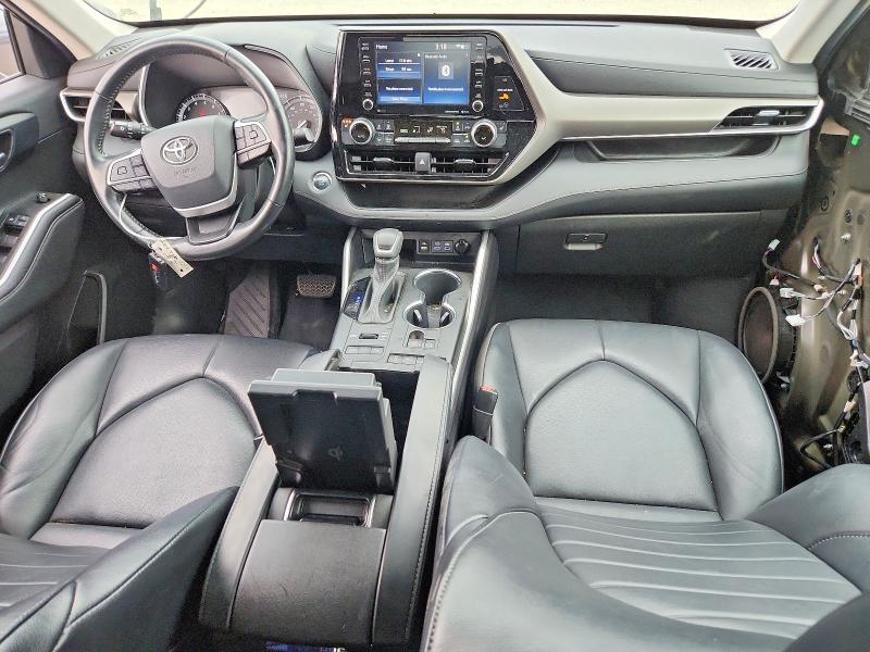 Photo 8 from auction – 2022 TOYOTA HIGHLANDER with VIN 5TDGZRBH4NS175951