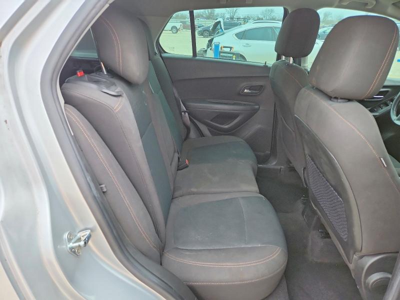 Photo 10 from auction – 2018 CHEVROLET TRAX LS with VIN KL7CJKSB3JB722375