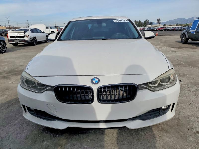 Photo 5 from auction – 2014 BMW 320 with VIN WBA3B1C56EP681054
