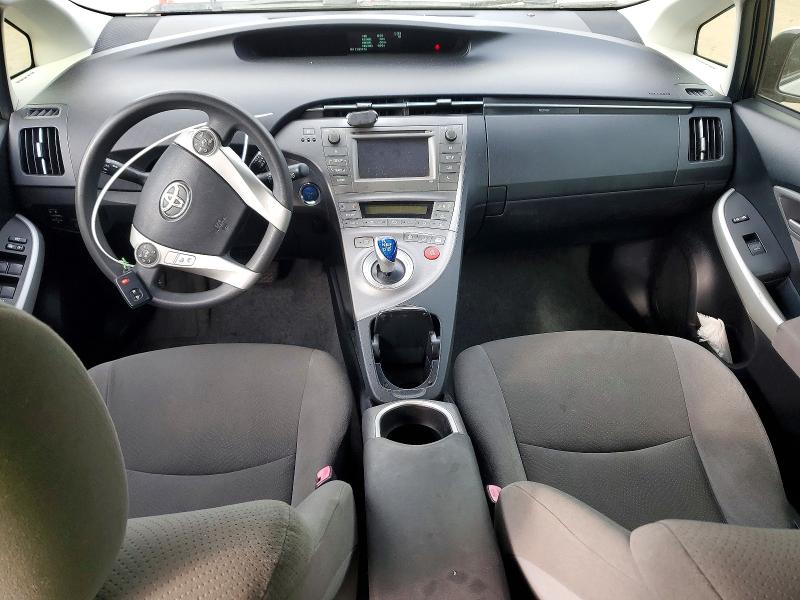 Photo 8 from auction – 2013 TOYOTA PRIUS with VIN JTDKN3DU8D5674639
