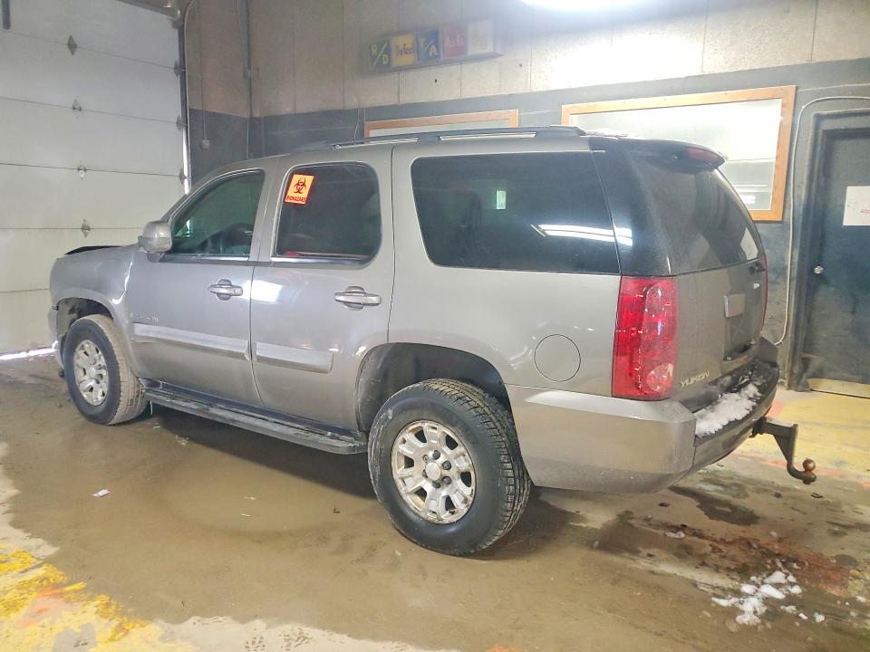 Photo 2 from auction – 2007 GMC YUKON with VIN 1GKFK13017J144820