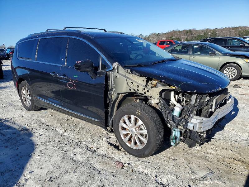Photo 4 from auction – 2019 CHRYSLER PACIFICA T with VIN 2C4RC1BG2KR650181