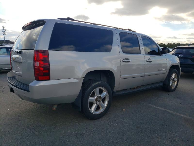 Photo 3 from auction – 2007 CHEVROLET SUBURBAN K with VIN 3GNFK16347G248941