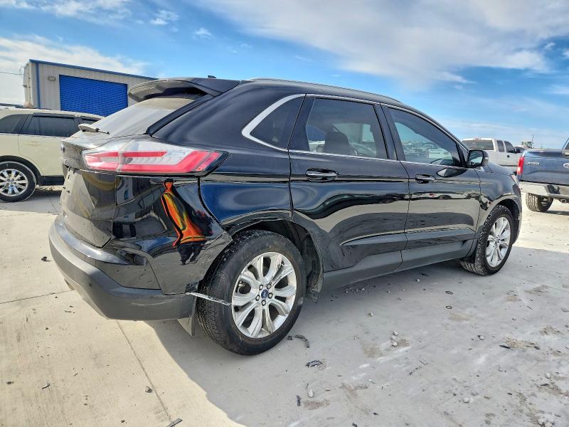 Photo 3 from auction – 2021 FORD EDGE TITAN with VIN 2FMPK3K90MBA18424