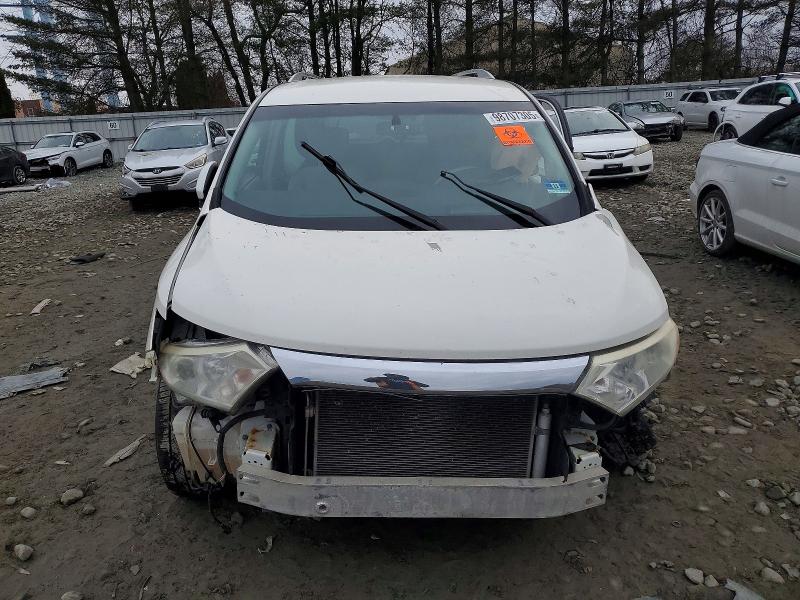 Photo 5 from auction – 2014 NISSAN QUEST S with VIN JN8AE2KP8E9105985