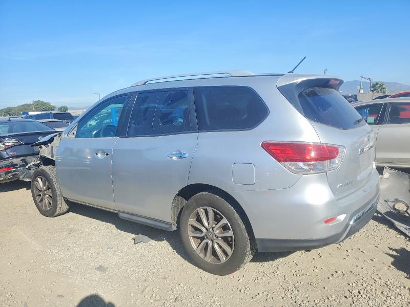 Photo 2 from auction – 2015 NISSAN PATHFINDER with VIN 5N1AR2MN9FC645843
