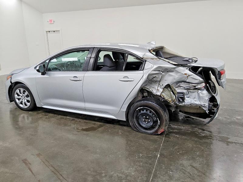 Photo 2 from auction – 2021 TOYOTA COROLLA LE with VIN 5YFEPMAE4MP206906