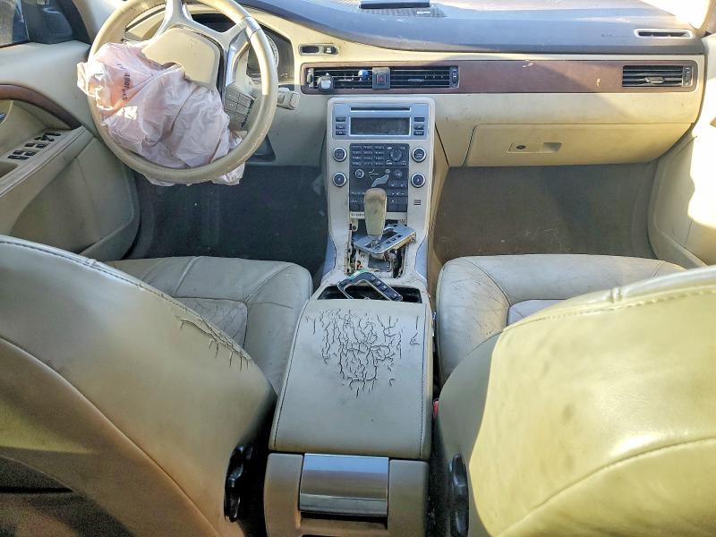 Photo 8 from auction – 2011 VOLVO S80 with VIN YV1902AH6B1148488