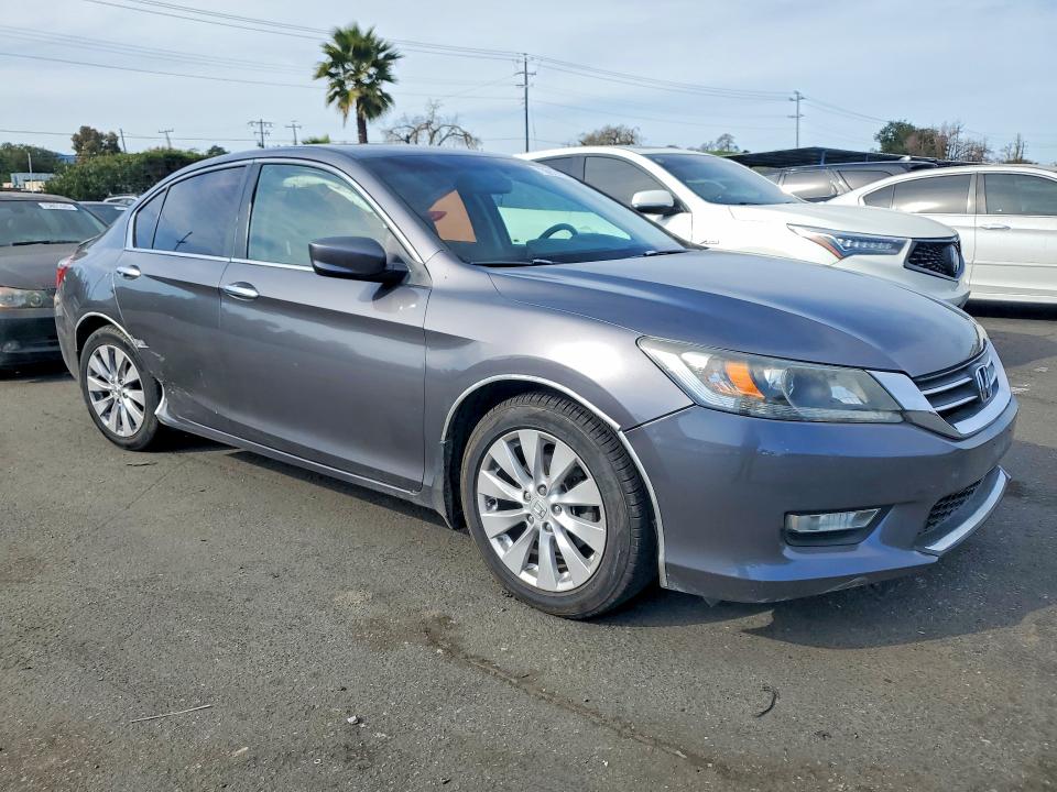 Photo 4 from auction – 2013 HONDA ACCORD with VIN 1HGCR2E59DA221746