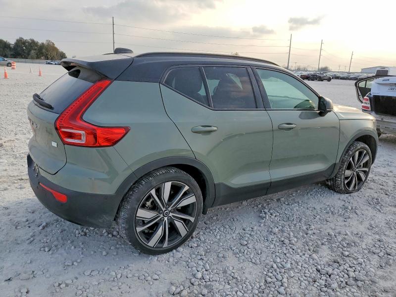 Photo 3 from auction – 2022 VOLVO XC40 P8 RE with VIN YV4ED3UR6N2711005