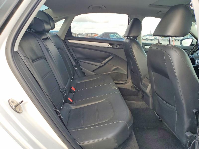 Photo 10 from auction – 2012 VOLKSWAGEN PASSAT SE with VIN 1VWBN7A35CC009711