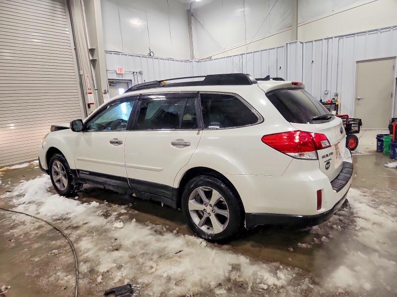Photo 2 from auction – 2014 SUBARU OUTBACK 2. with VIN 4S4BRCPCXE3268703