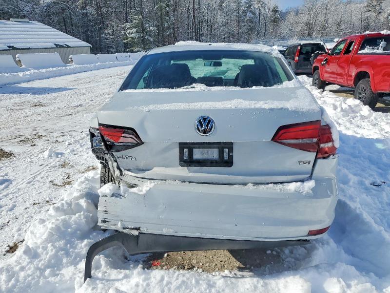 Zdjęcie 6 z aukcji – 2017 VOLKSWAGEN JETTA S z VIN 3VW2B7AJ8HM249381