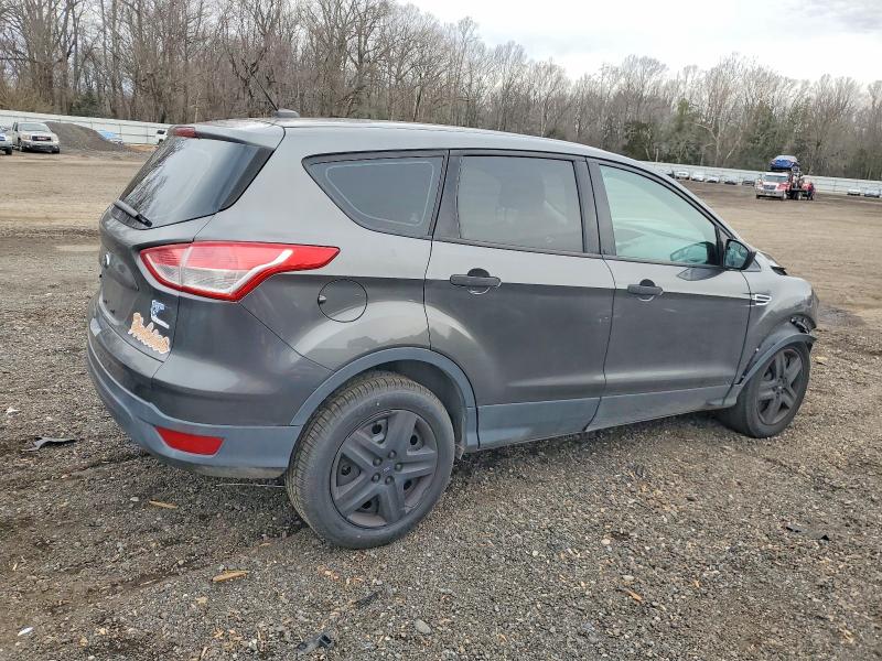 Photo 3 from auction – 2015 FORD ESCAPE S with VIN 1FMCU0F73FUC73033