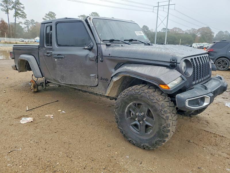 Photo 4 from auction – 2021 JEEP GLADIATOR with VIN 1C6JJTAG0ML574057