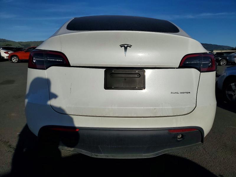 Photo 6 from auction – 2023 TESLA MODEL Y with VIN 7SAYGAEE8PF700081